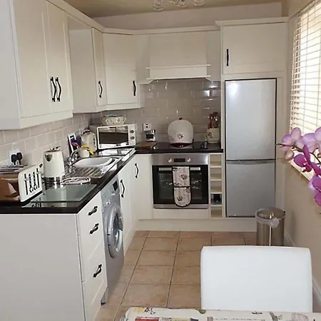29 Marine Court Apartment *