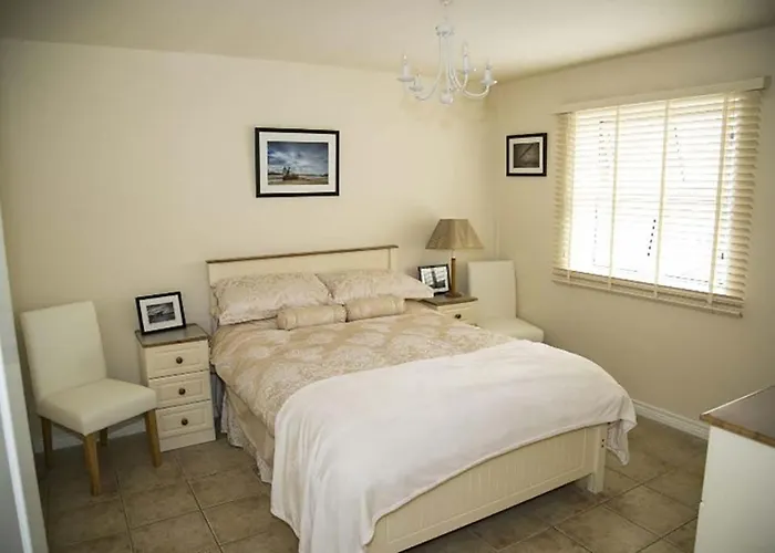 29 Marine Court * Bundoran